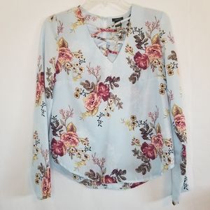 🔴RUE 21 Baby Blue Floral Blouse